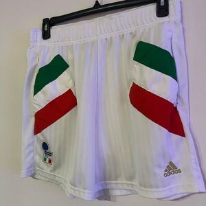 AUTHENTIC adidas Italy soccer shorts with pockets.